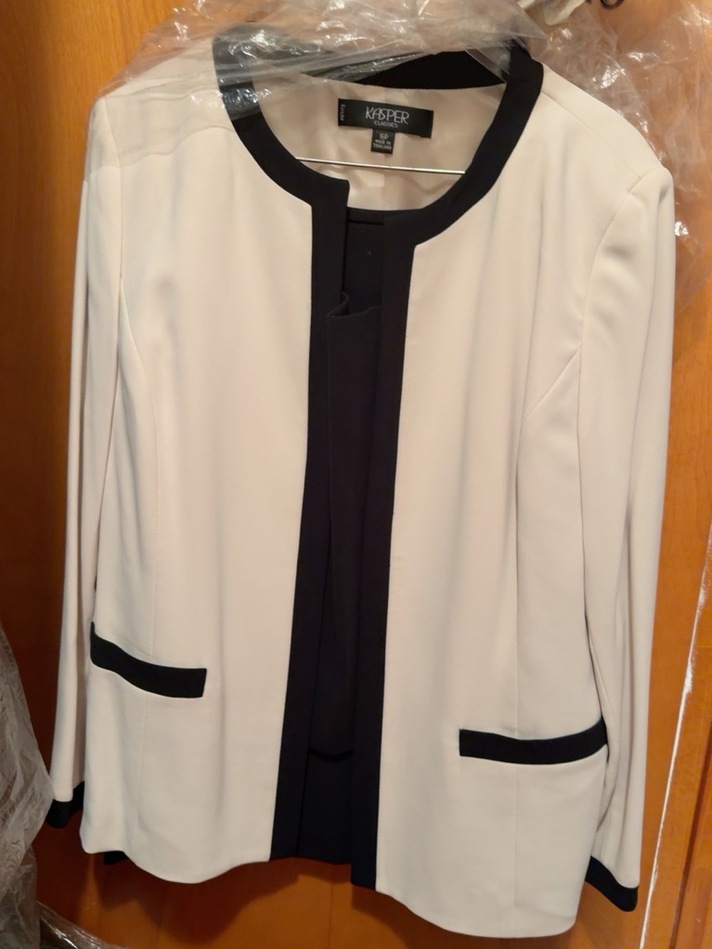Kasper Cream Jacket with Black Trim and Collar Accents